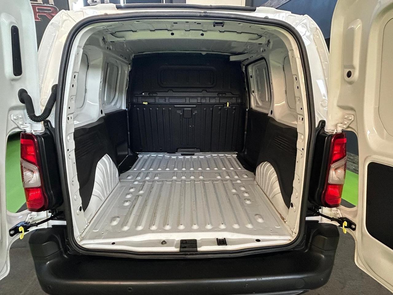 Fiat Doblo 1.5 BlueHdi 130CV AT8 AUTOMATICO 2023