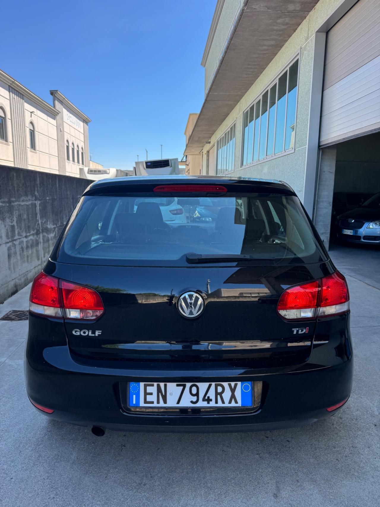 Volkswagen Golf 1.6 TDI DPF 5p. Highline