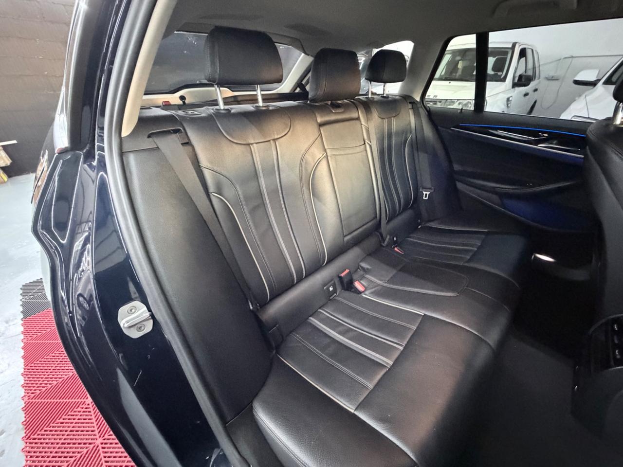 BMW 520d 190CV AUTOMATICO Touring Luxury-Line EURO 6 C GARANZIA