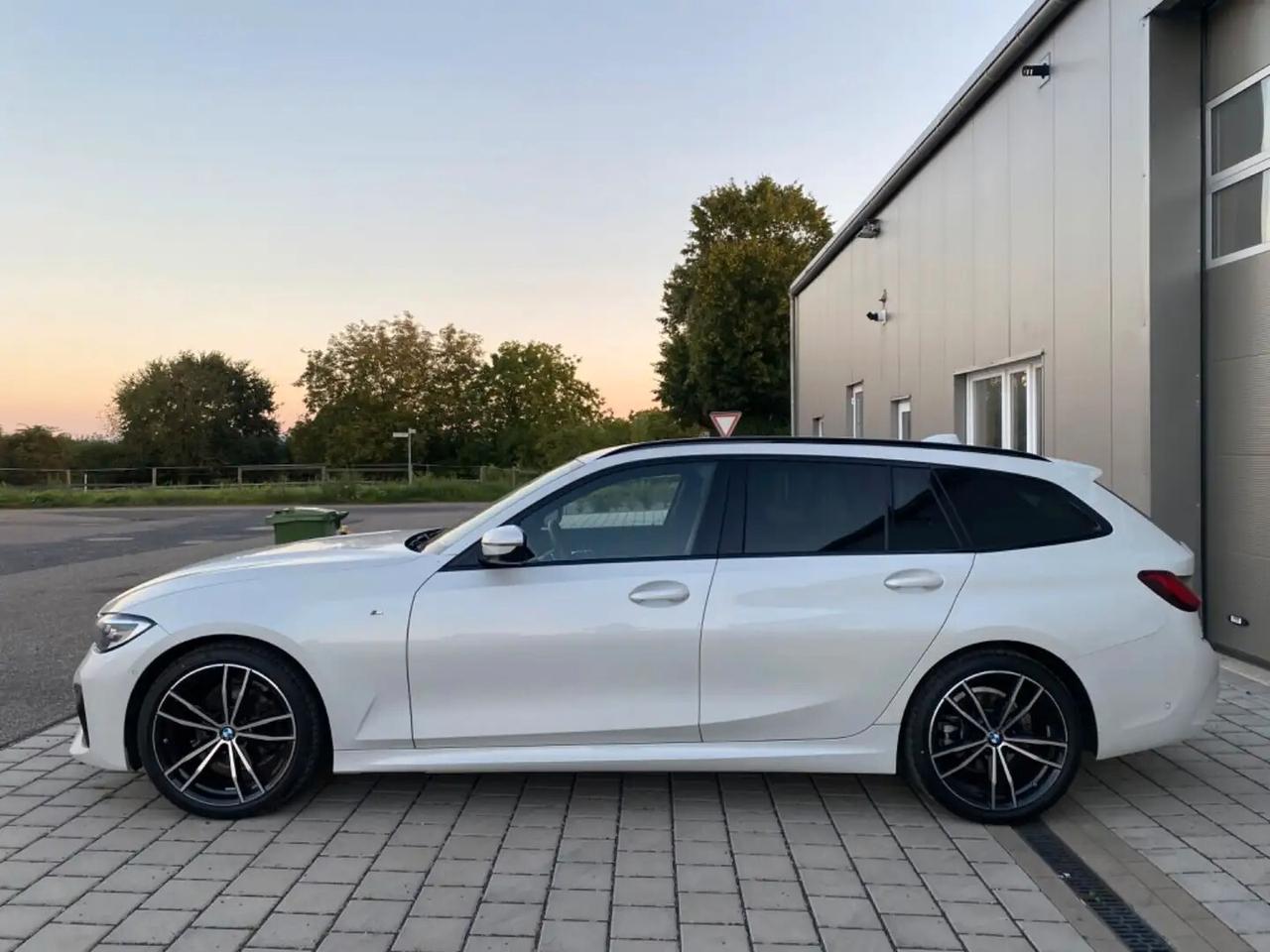 Bmw 320 320d xDrive Touring Msport