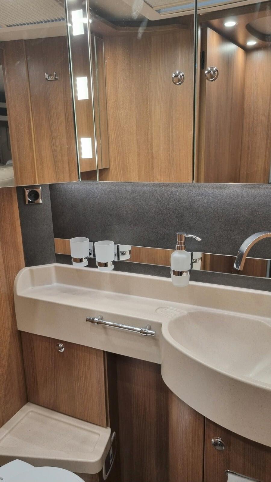 Carthago new model 350km