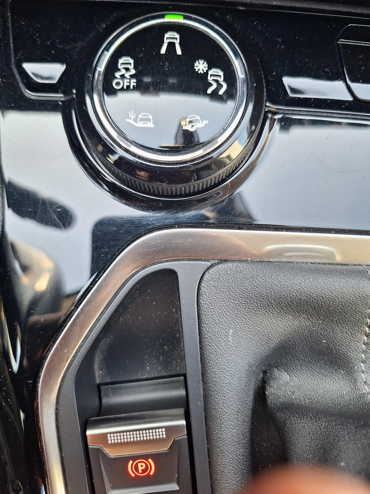 Peugeot 3008 1.2 benzina euro 6