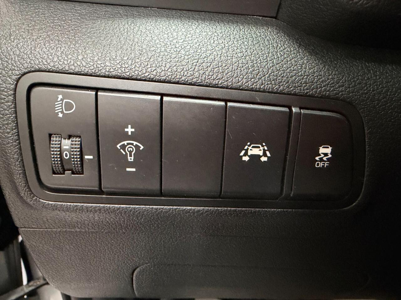 Hyundai Tucson 1.7 CRDi XPossible OK NEOPATENTATI E6
