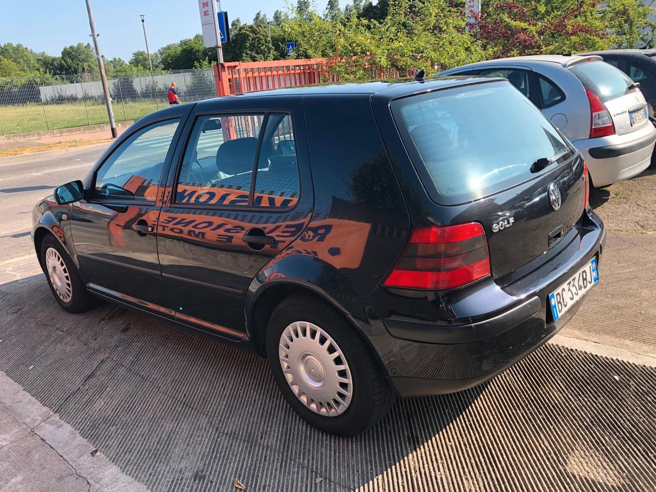 Volkswagen Golf 1.6 cat 5 porte Highline