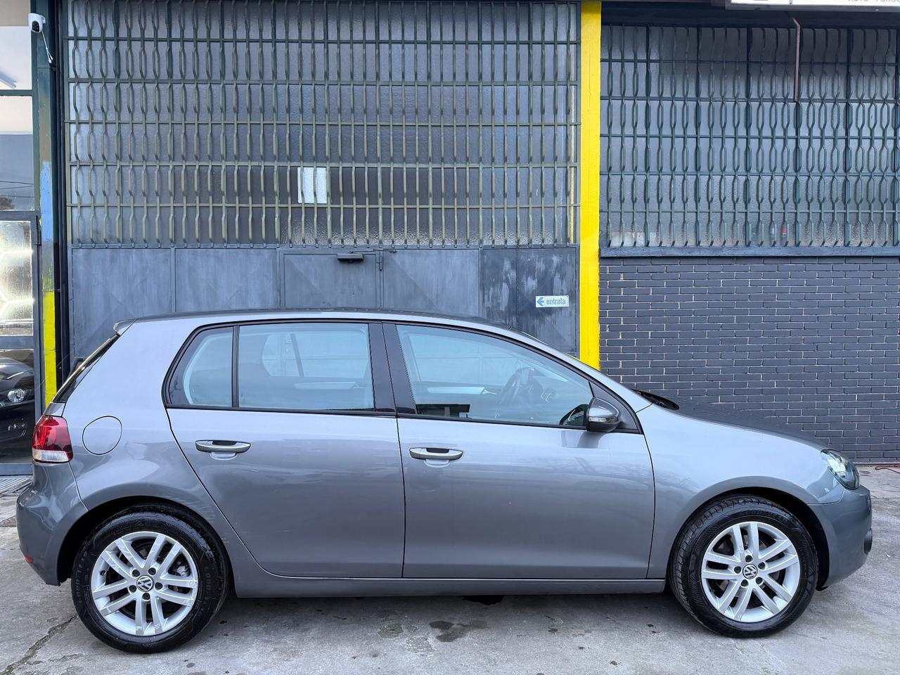 Volkswagen Golf 1.6 TDI DPF DSG 5p. Highline
