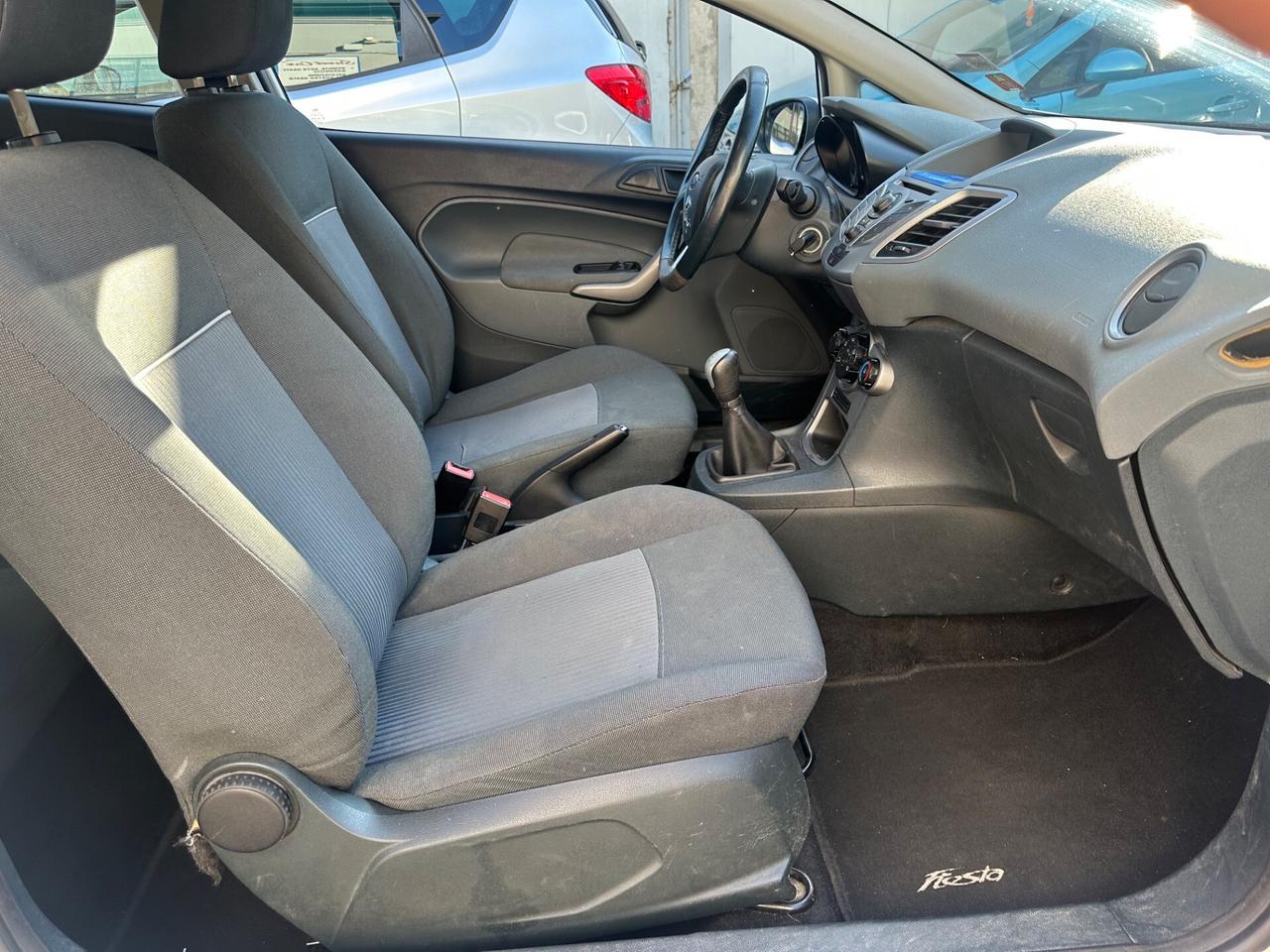 Ford Fiesta 1.2 82CV BENZINA EURO 5 NEOPATENTATI