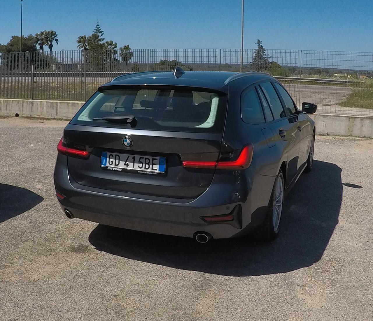 Bmw 318d 48V Touring Business Advantage