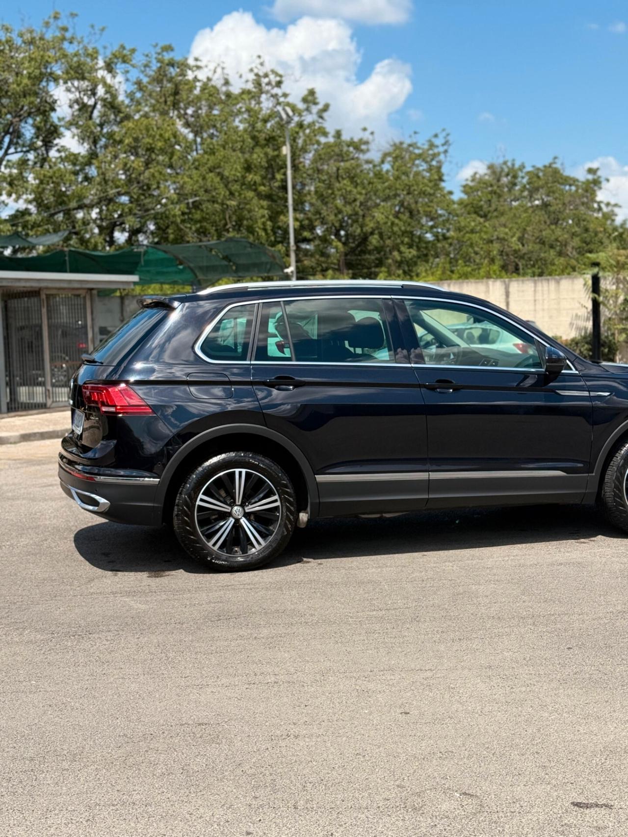 Volkswagen Tiguan 2.0 TDI 150 CV SCR DSG 4MOTION R-Line TRAINO