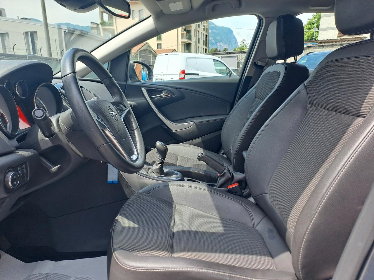 OPEL ASTRA 1.7 CDTI 130 CV COSMO SW