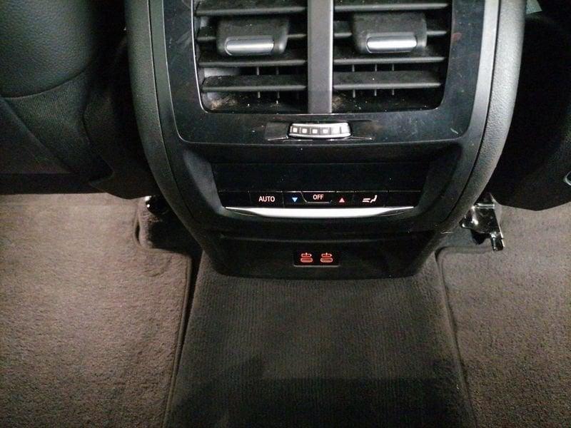 BMW X3 sdrive18d mhev 48V auto