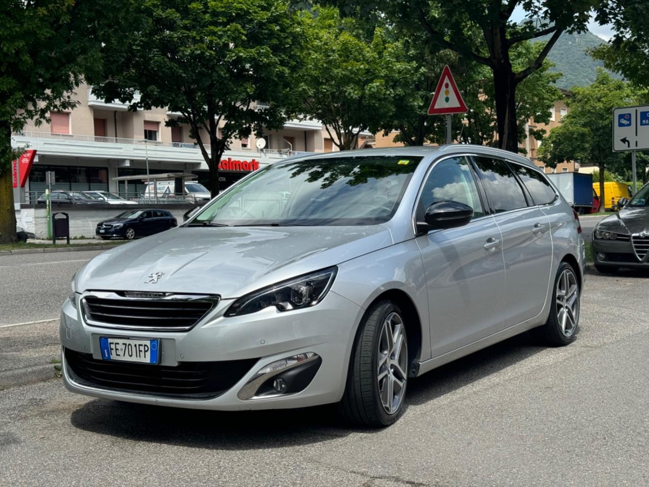 Peugeot 308 BlueHDi 120 S&S SW - TELECAMERA PER PARCHEGGIO ASSISTITO