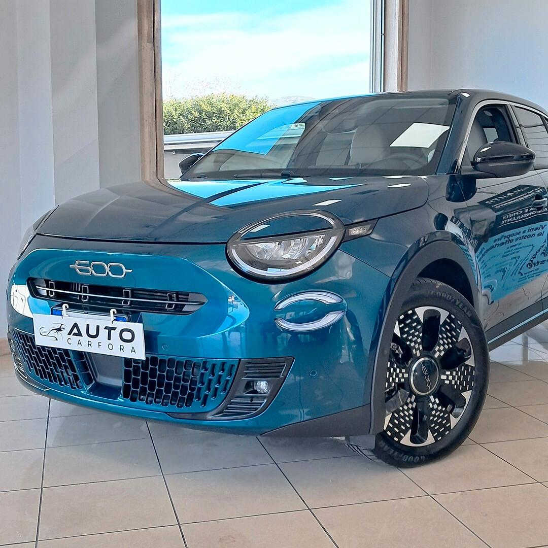 Fiat 600 Hybrid 100 CV DCT MHEV La Prima
