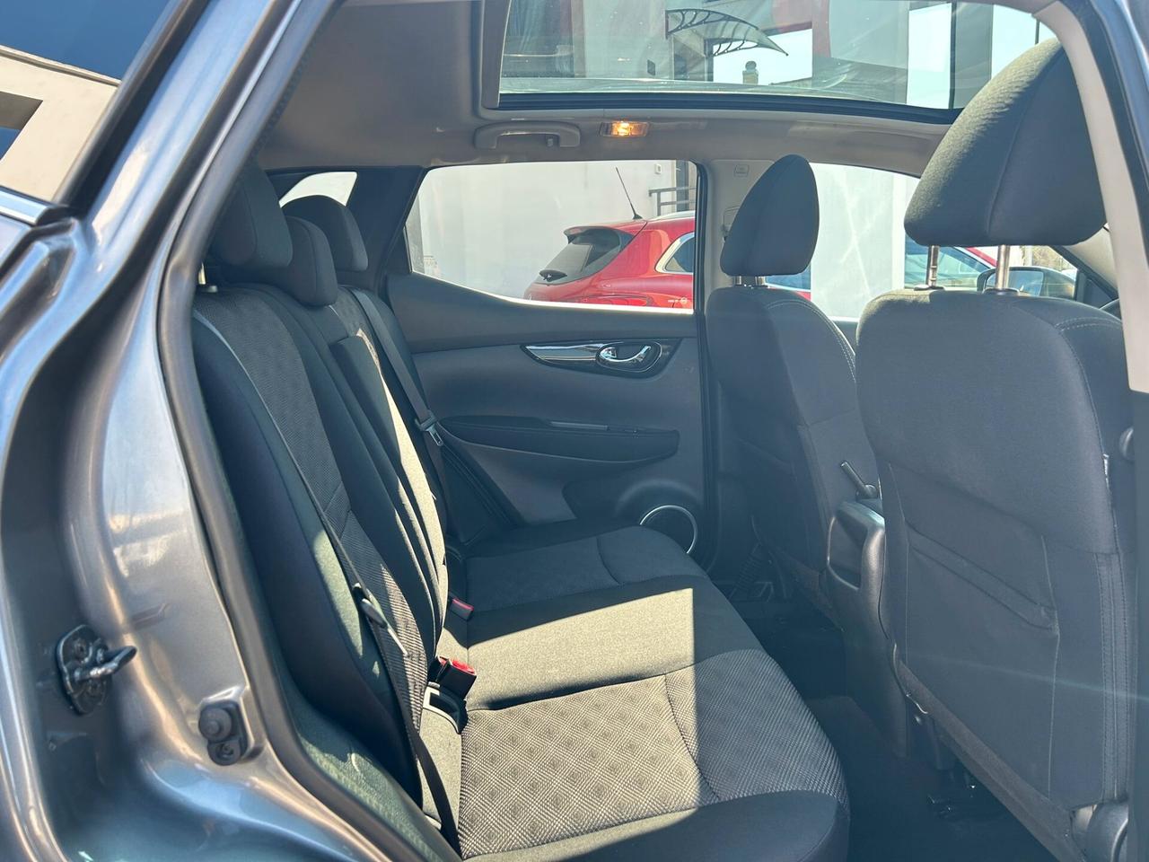Nissan Qashqai 1.5 DCI TEKNA TETTO/360°-2015