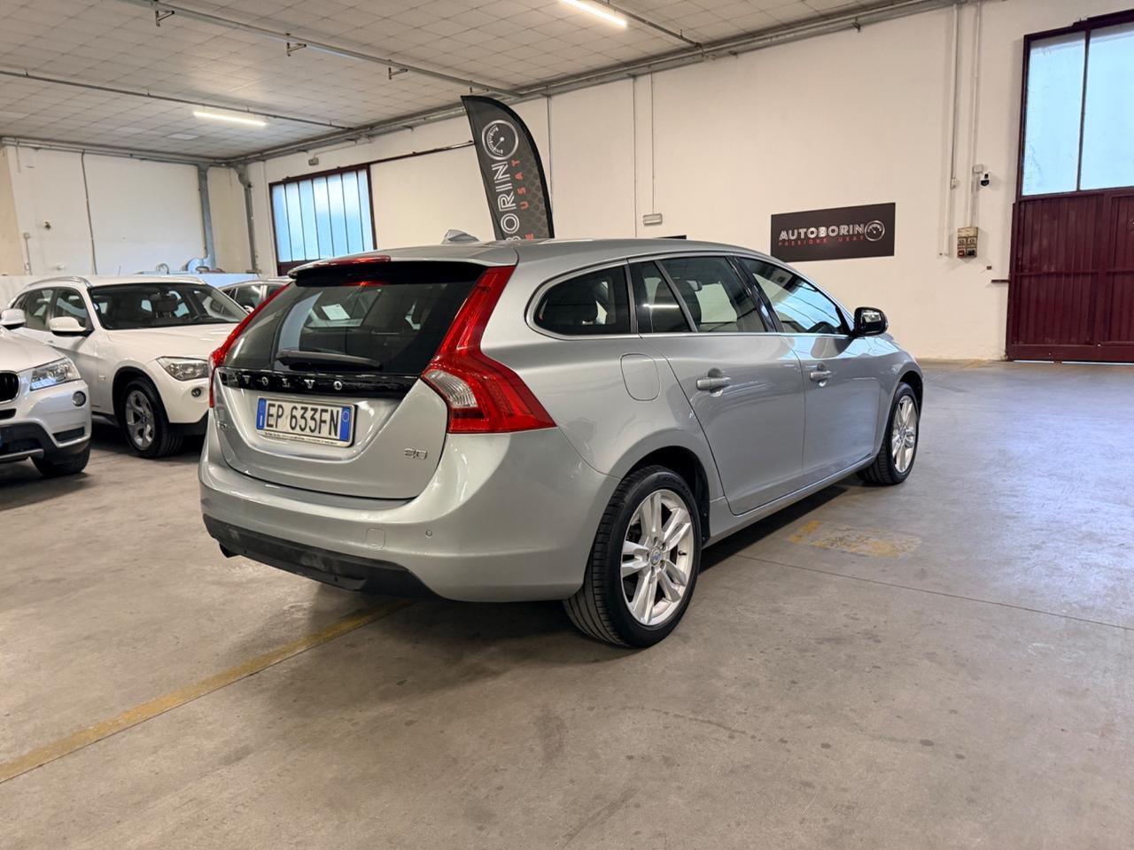 Volvo V60 DRIVe Powershift Momentum