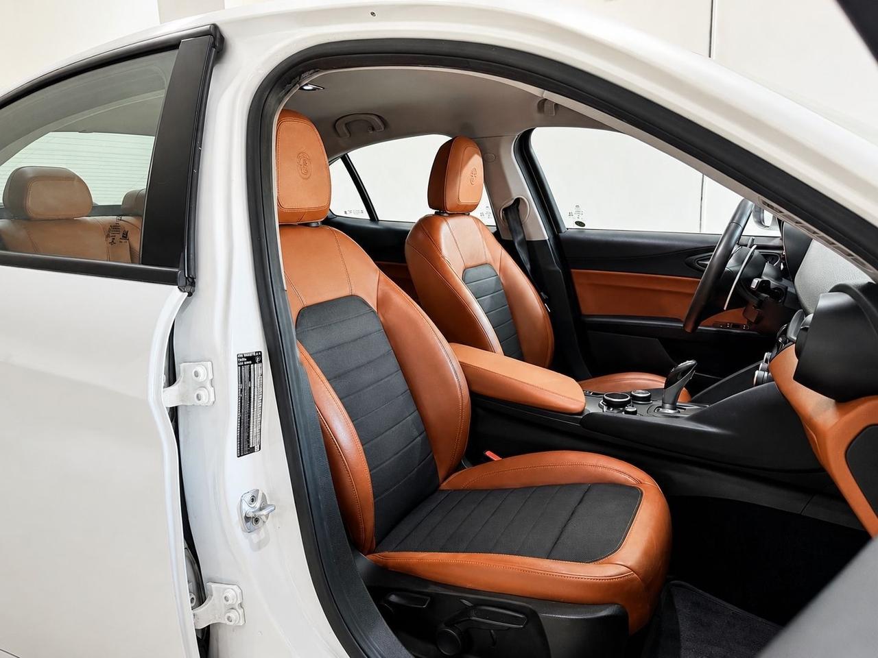 Alfa Romeo Giulia 2.2 t Business Sport Launch Edition 180cv automatica