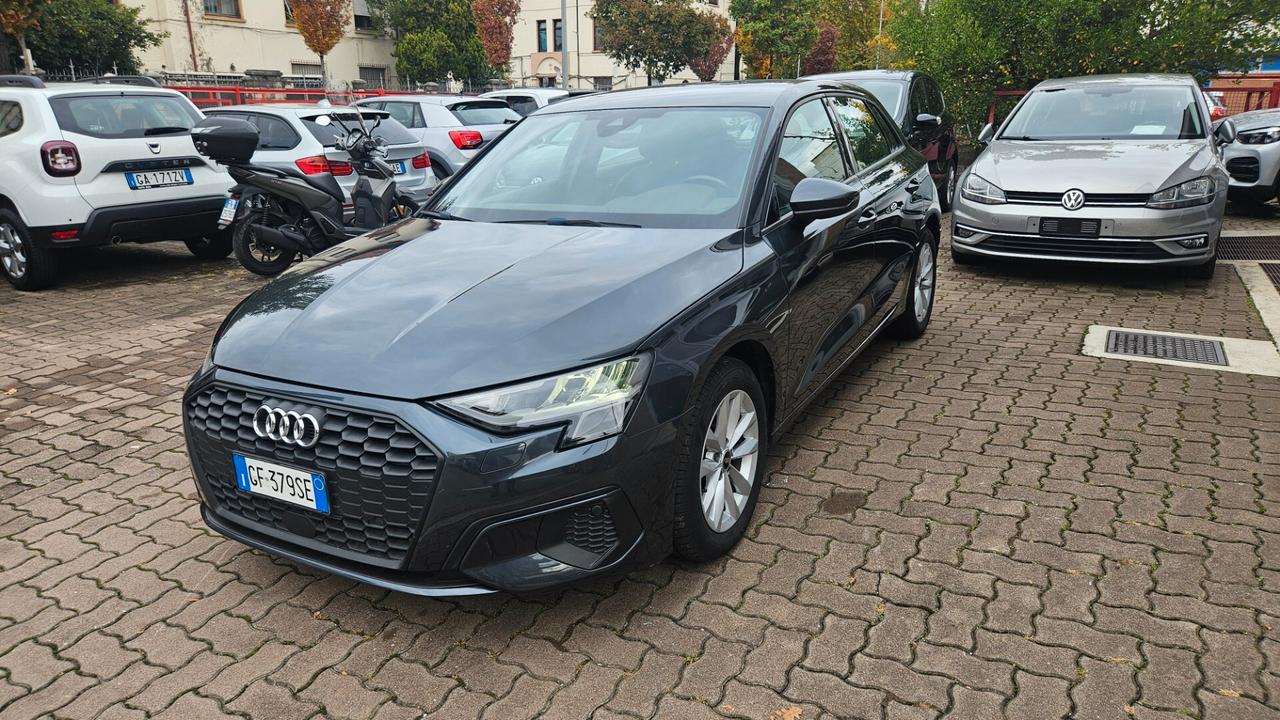 Audi A3 Sportback 2.0 tdi s-tronic NAVY-VIRTUAL-LED