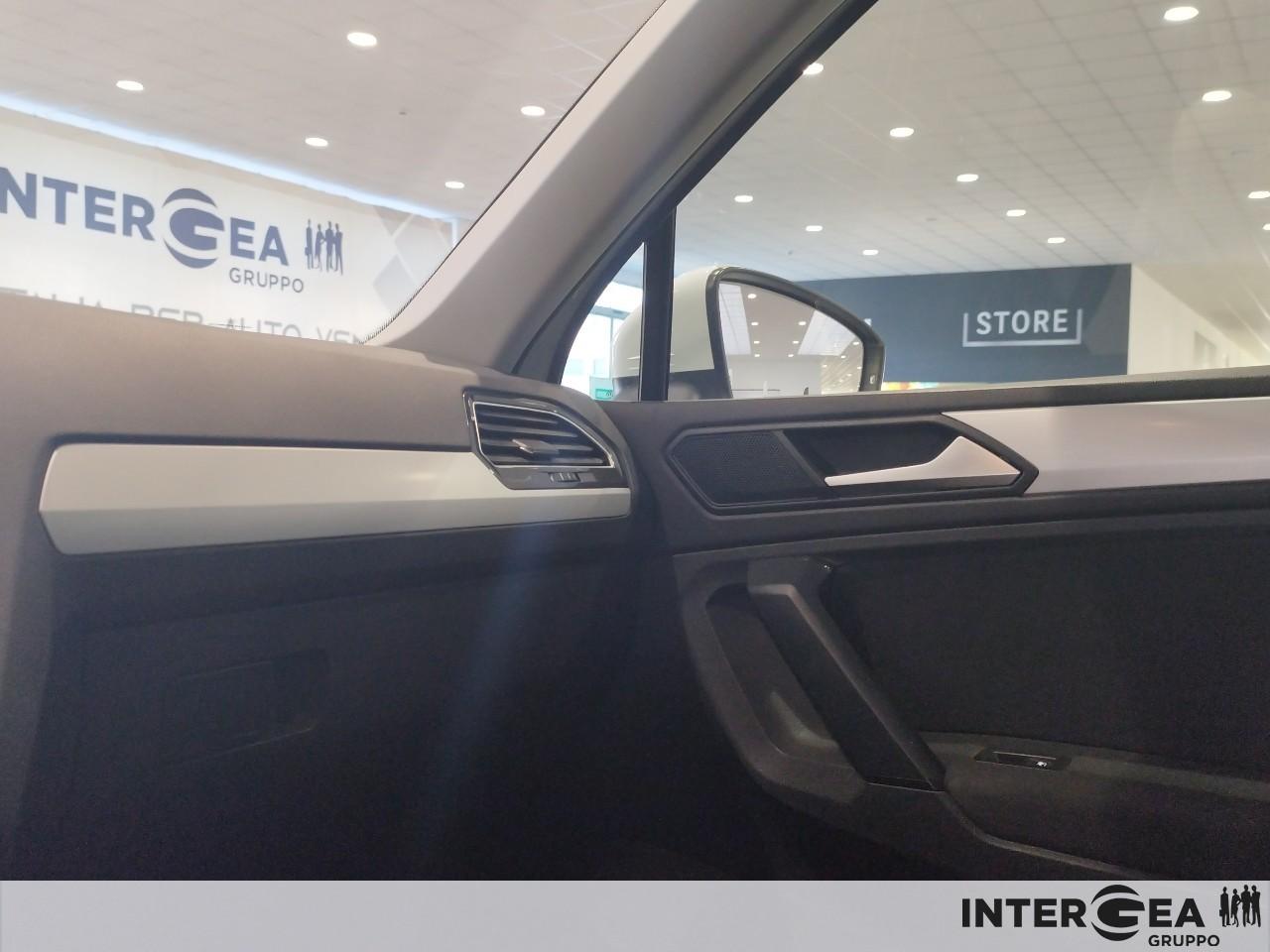 VOLKSWAGEN Tiguan 1.6 tdi Sport 115cv