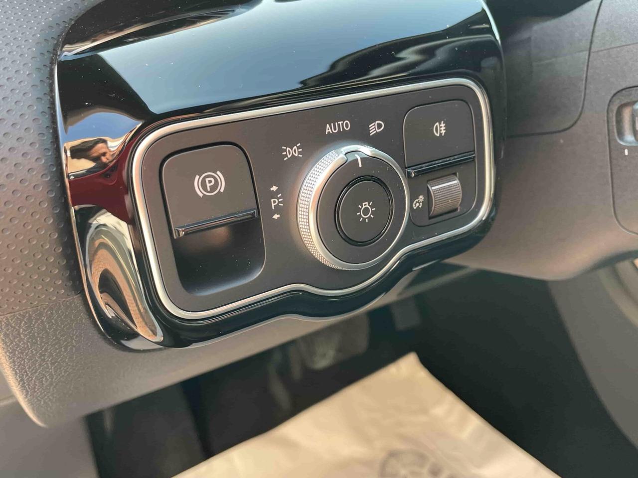 Mercedes-benz A 180 d Automatic Advanced SPORT