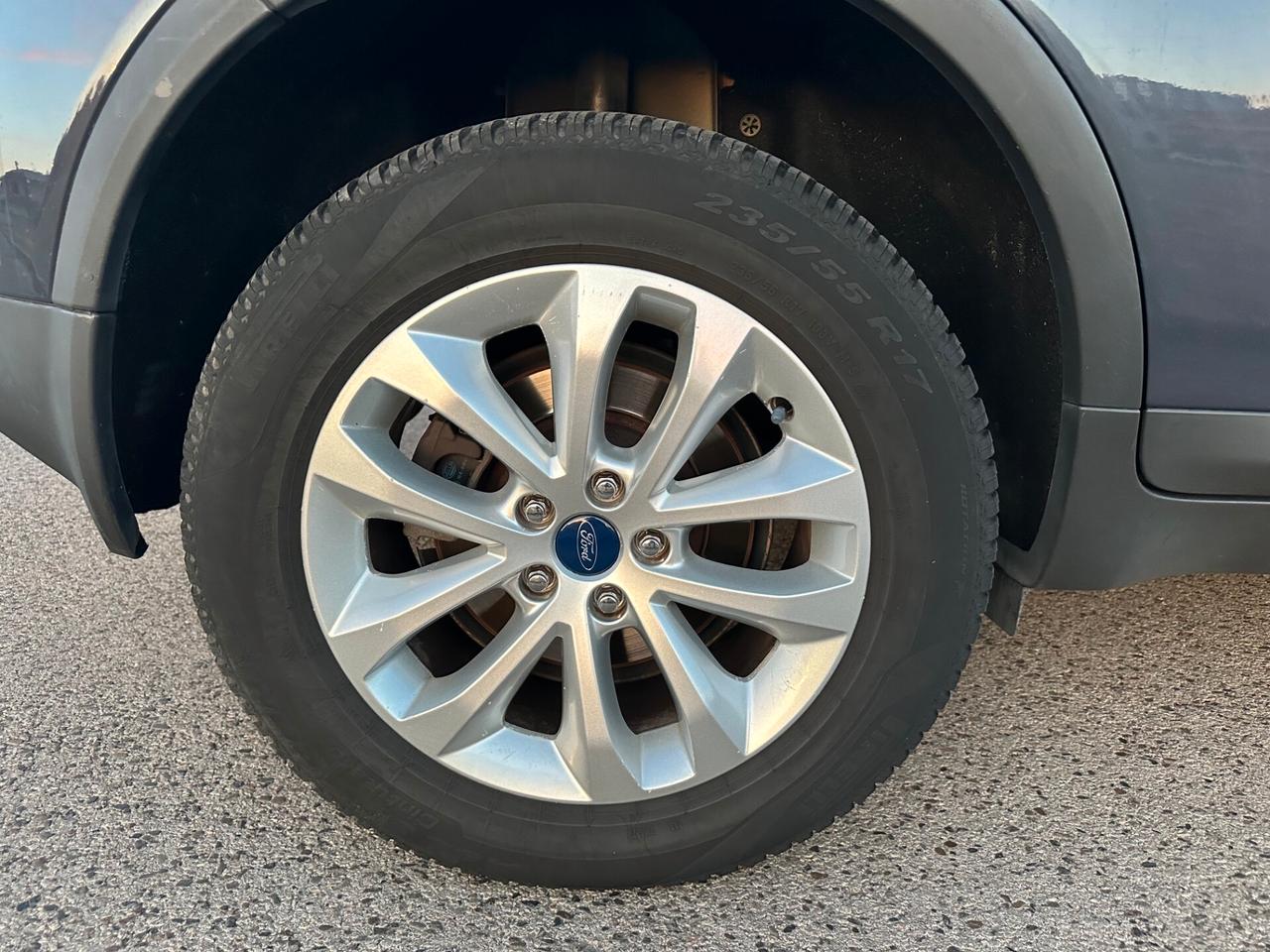 Ford Kuga 2.0 TDCi 163 CV 4WD Titanium