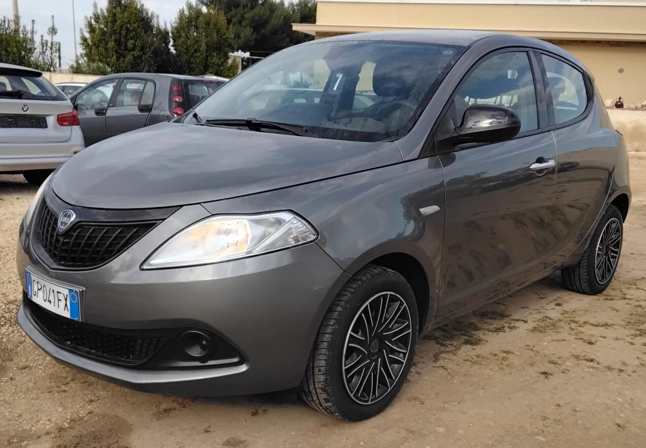 Lancia Ypsilon 1.0 FireFly 5 porte S&S Hybrid UnYca