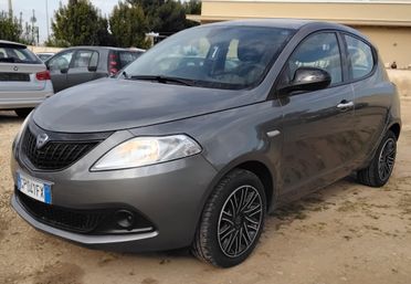 Lancia Ypsilon 1.0 FireFly 5 porte S&S Hybrid UnYca