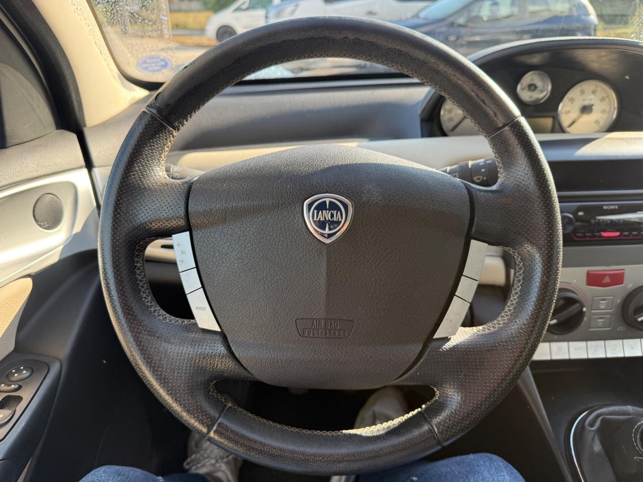 Lancia Ypsilon 1.2 Versus