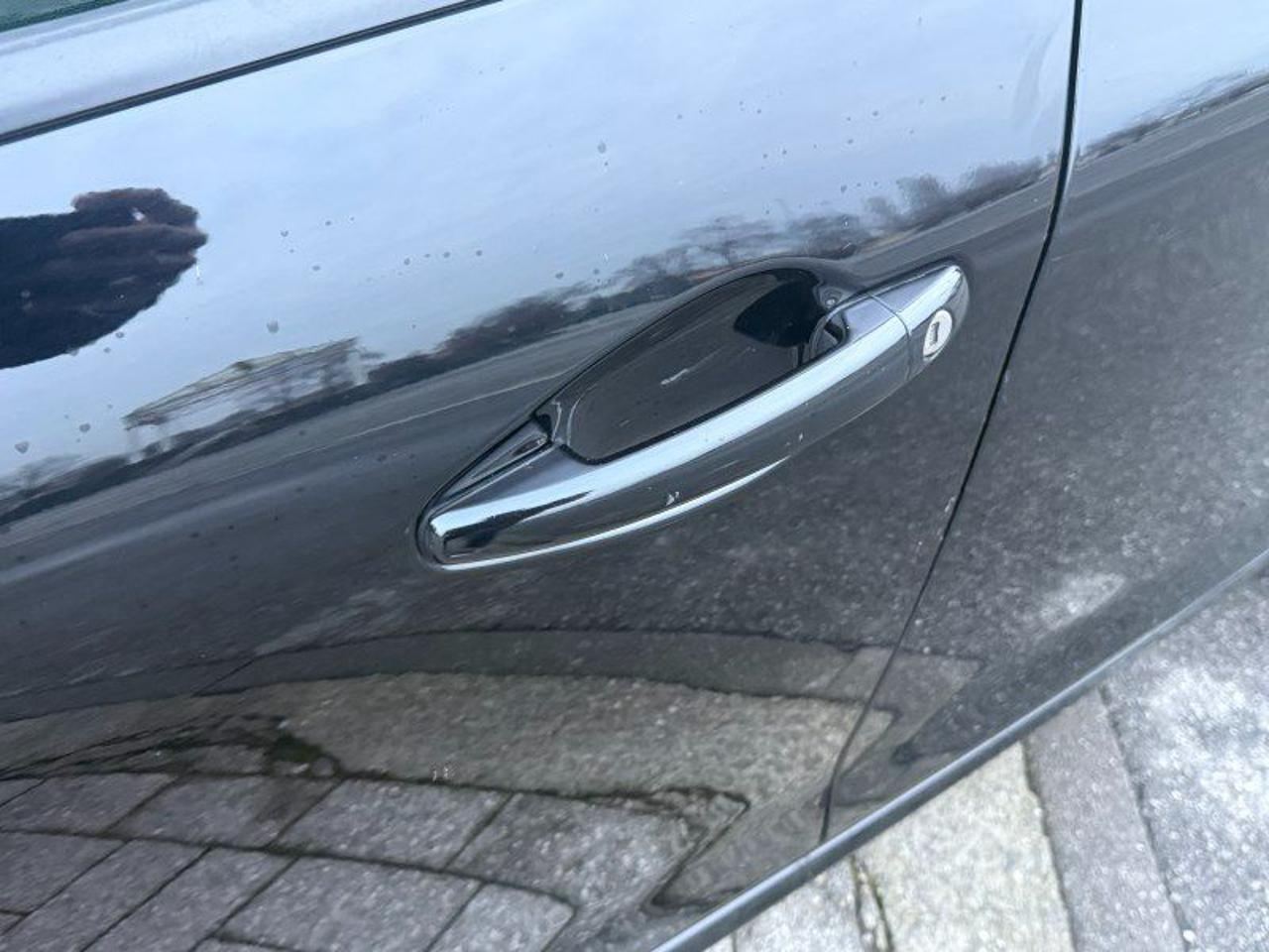 Peugeot 208 BlueHDi 100 S&S 5 porte Signature