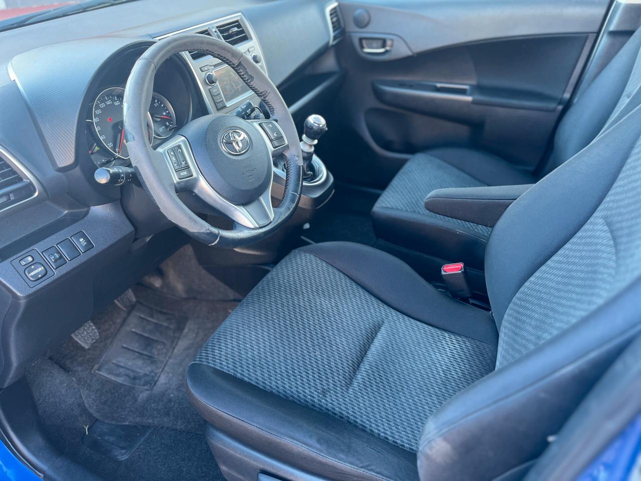 Toyota Verso-S 1.3 MT Style UNICO PROPRIETARIO ADATTA AI NEOPATENTATI