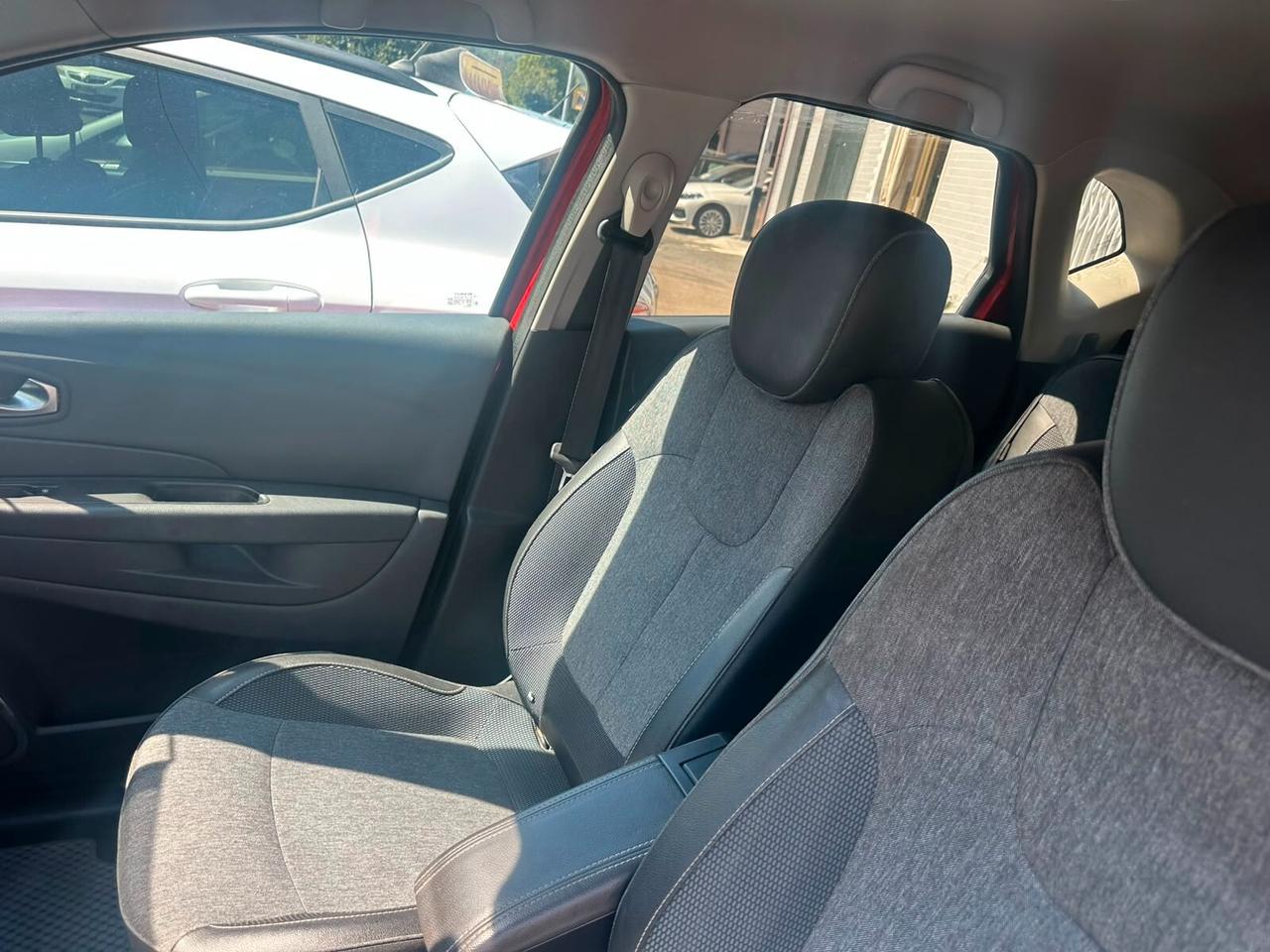 Renault Captur dCi 8V 90 CV Business