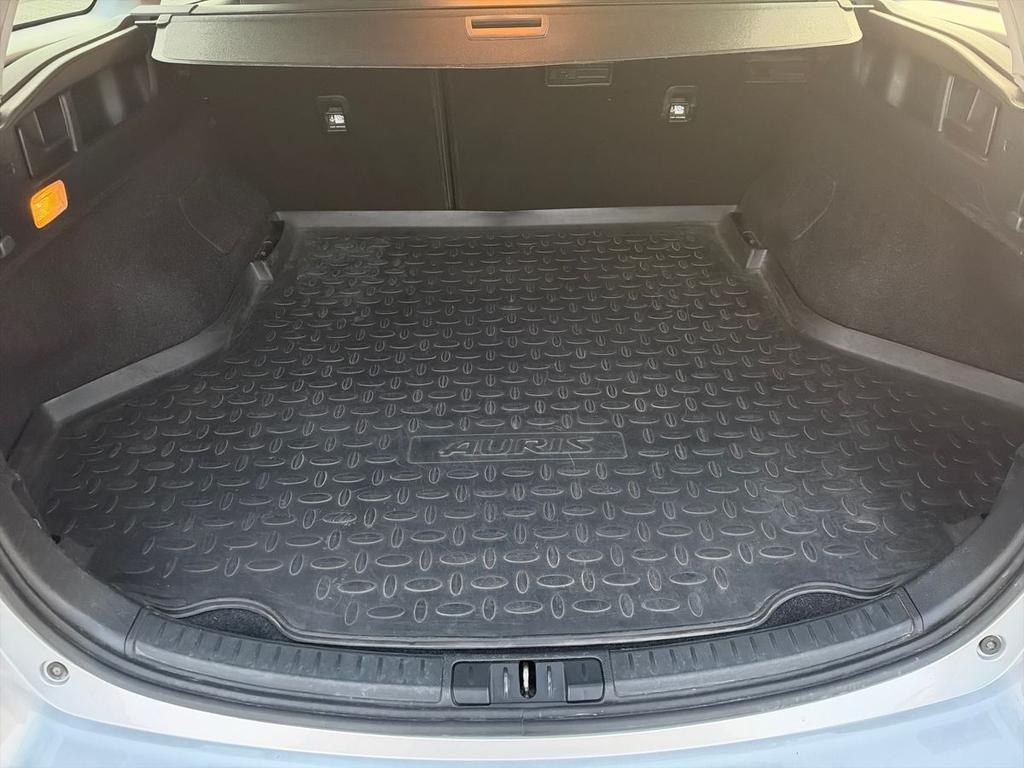 Toyota Auris Touring Sports 1.8 hybrid Active cvt