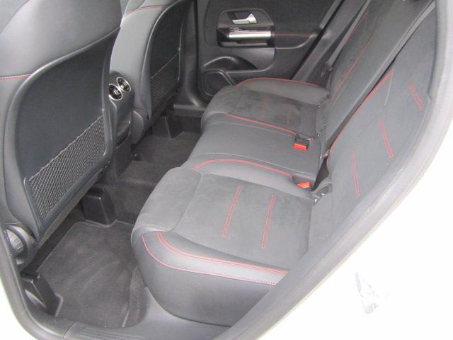 MERCEDES-BENZ GLA 200 d Automatic AMG Line Premium