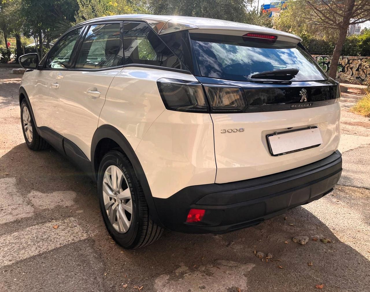 Peugeot 3008 BlueHDi 130 S&S EAT8 Active Pack