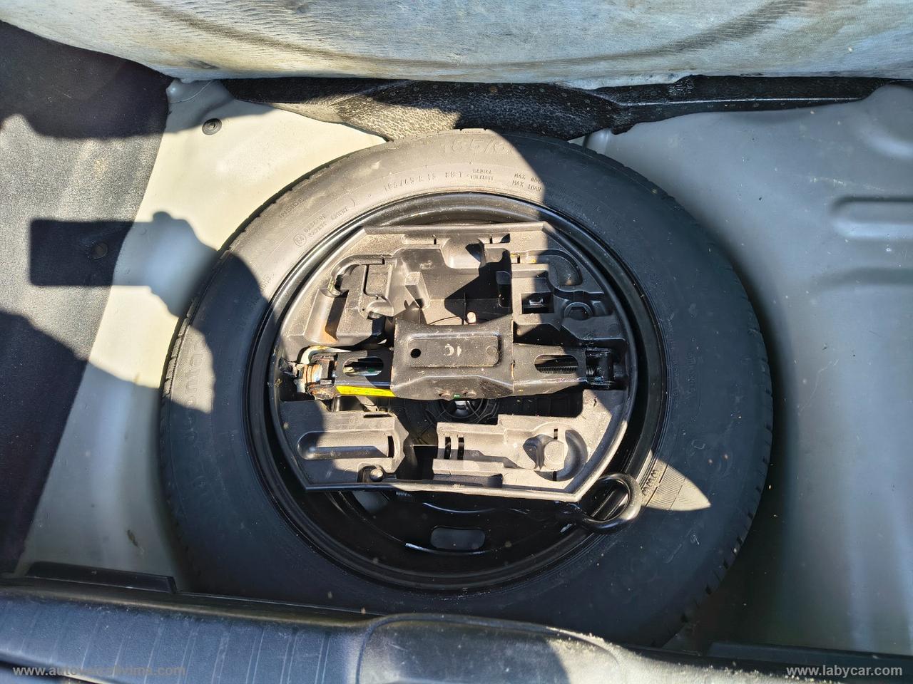 PEUGEOT 208 1.2 82 CV 5p. Allure