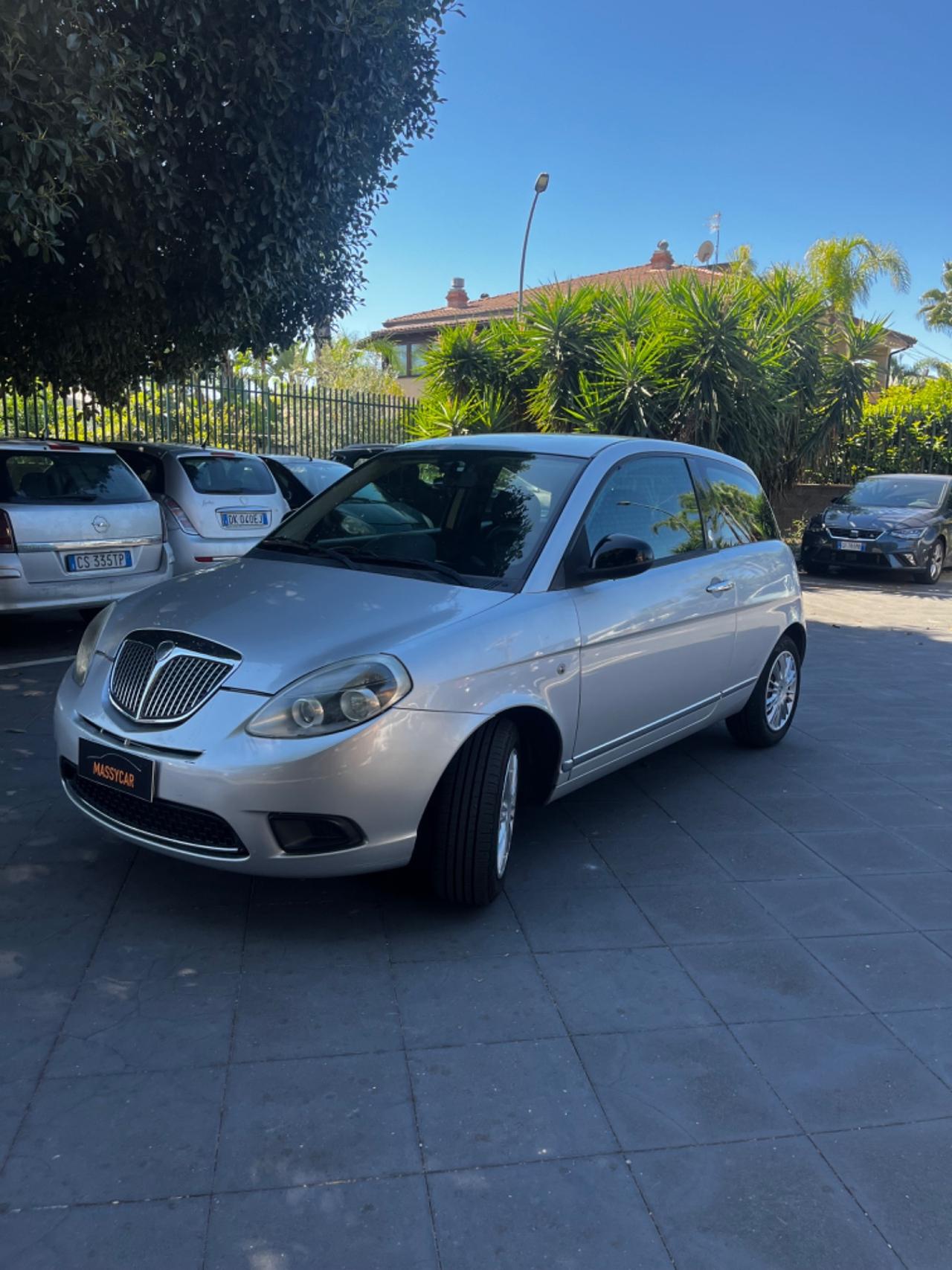 Lancia Ypsilon 1.2 69 CV GPL Ecochic Silver