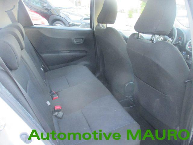 TOYOTA Yaris 1.5 Hybrid 5 porte Lounge - NEOPATENTATI