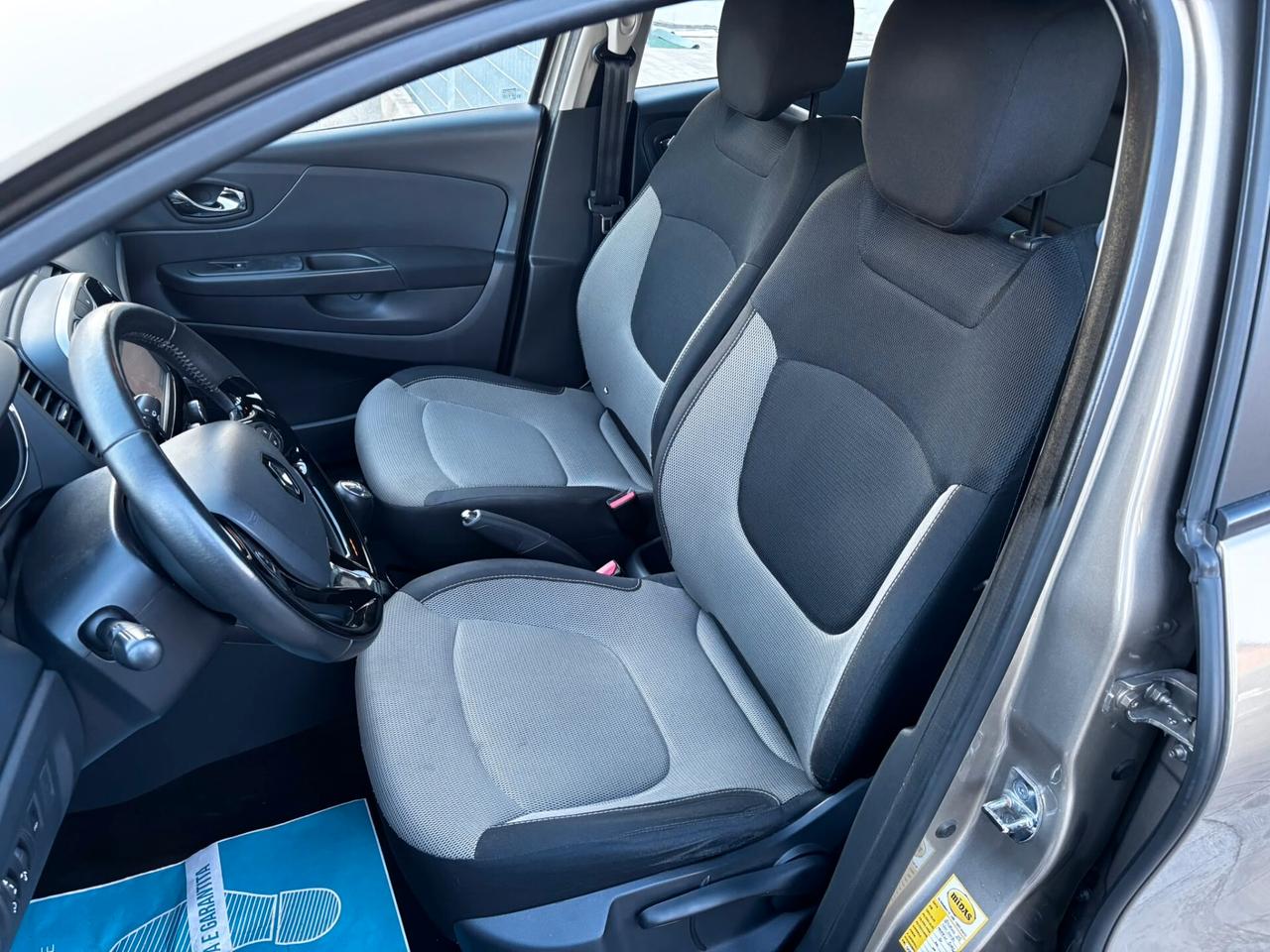 Renault Captur 0.9 TCe 90cv Energy Life - 2015