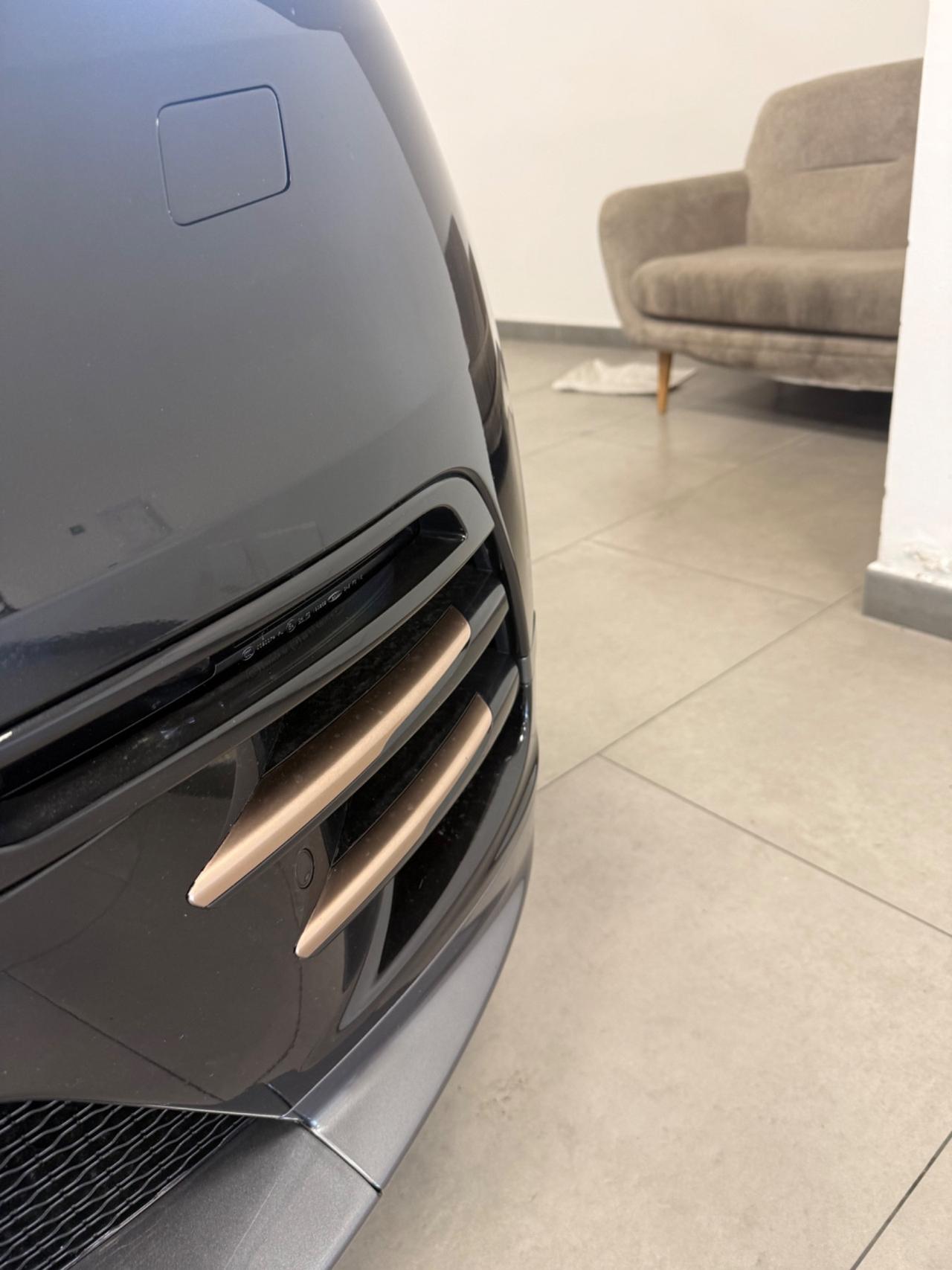 Land Rover Range Velar 2.0D I4 240 CV R-Dynamic HSE