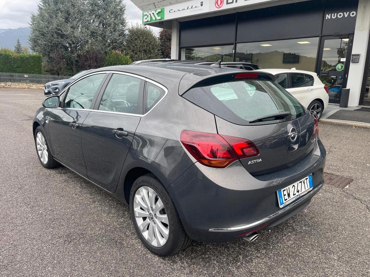 Opel Astra 1.4 Turbo 140CV 5 porte Cosmo
