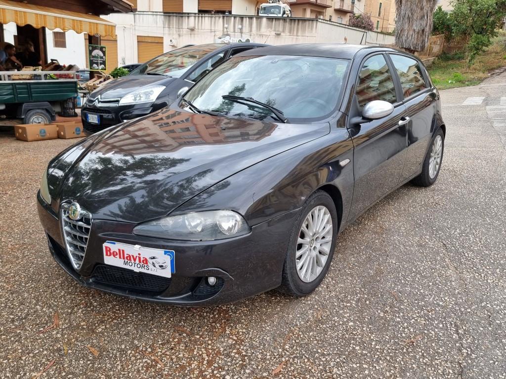 Alfa Romeo 147 1.9 M-JET 16V 150cv DISTINTIVE