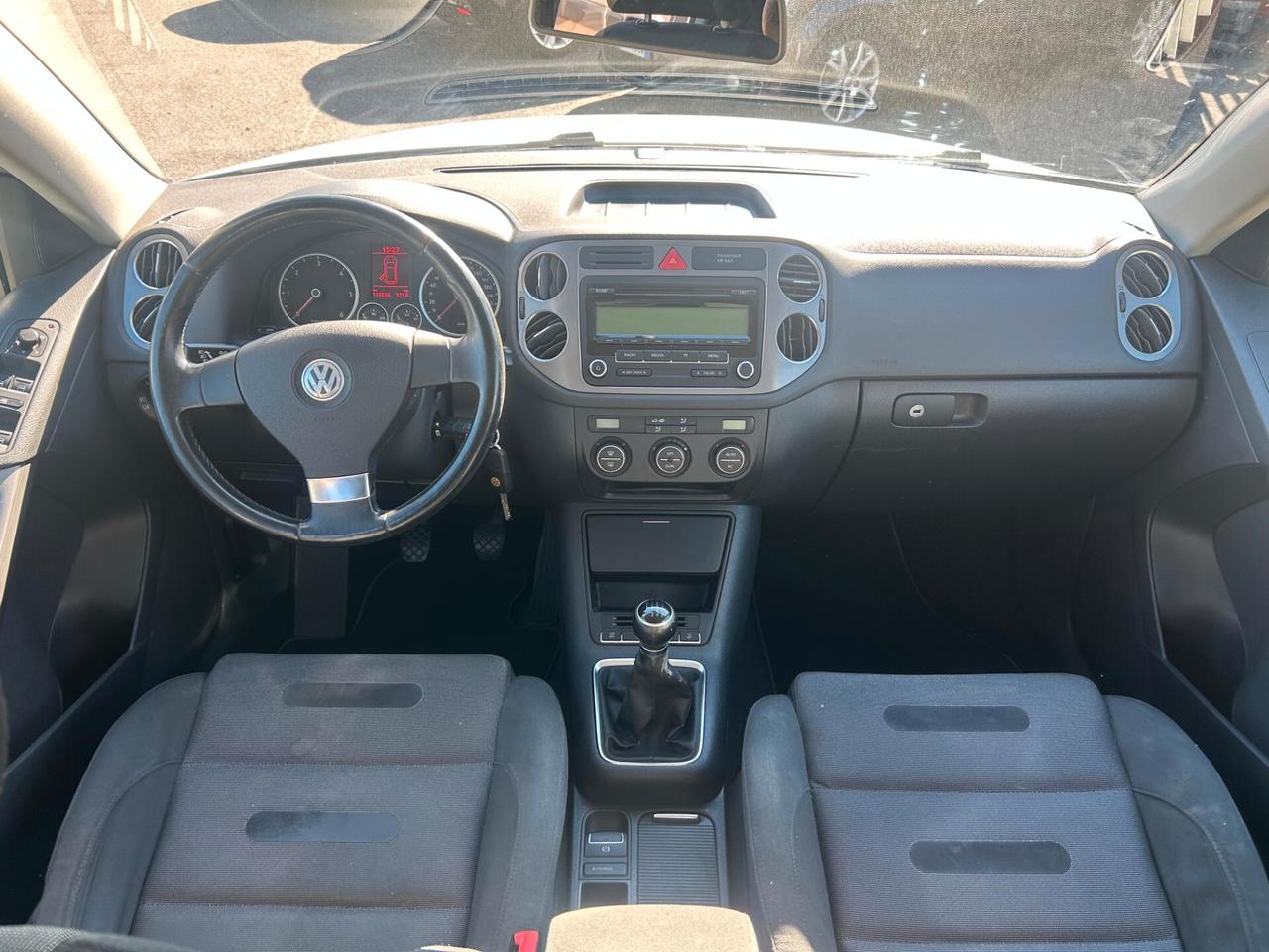 Volkswagen Tiguan 2.0 16V TDI DPF Sport & Style NEOPATENTATI OK