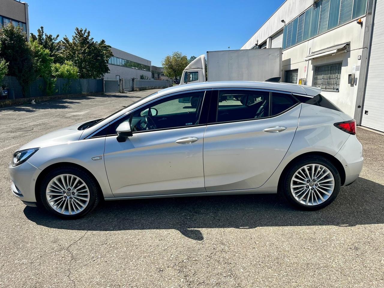 Opel Astra 1.6d 2016 88.000km catena appena sostituita