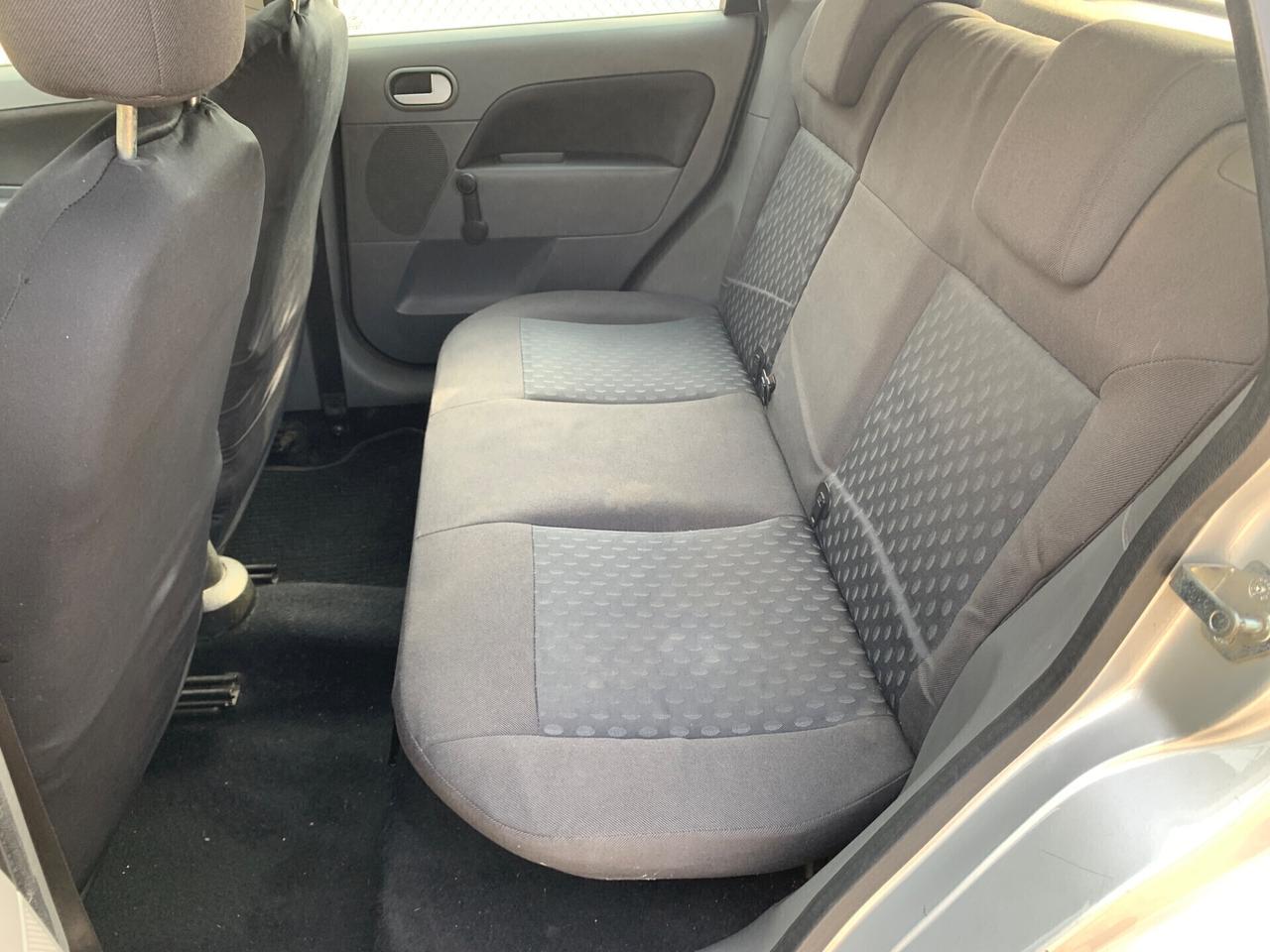 Ford Fiesta 1.4 16V 5p. Zetec