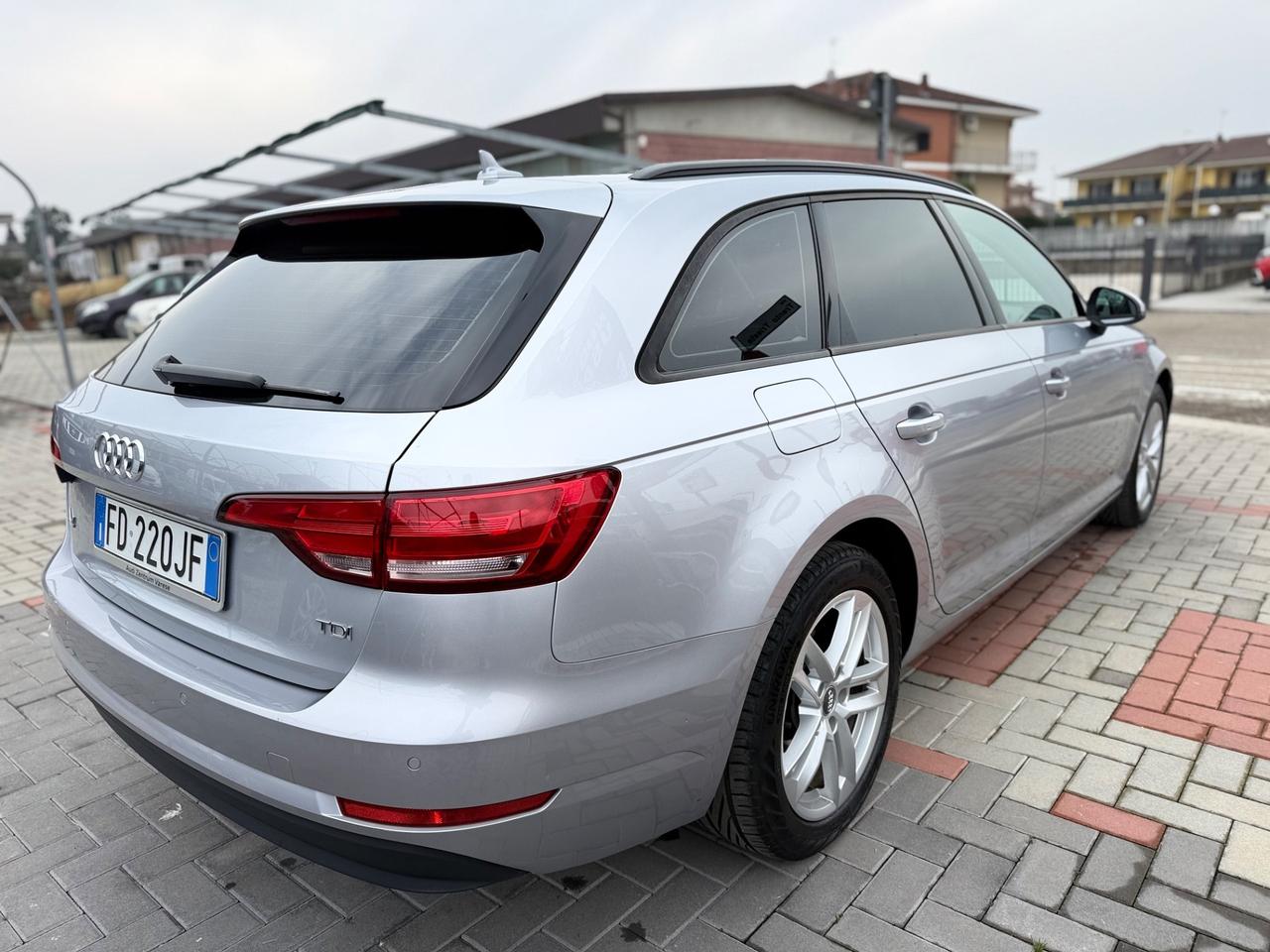 Audi A4 Avant 2.0 TDI 150 CV ultra S tronic Business