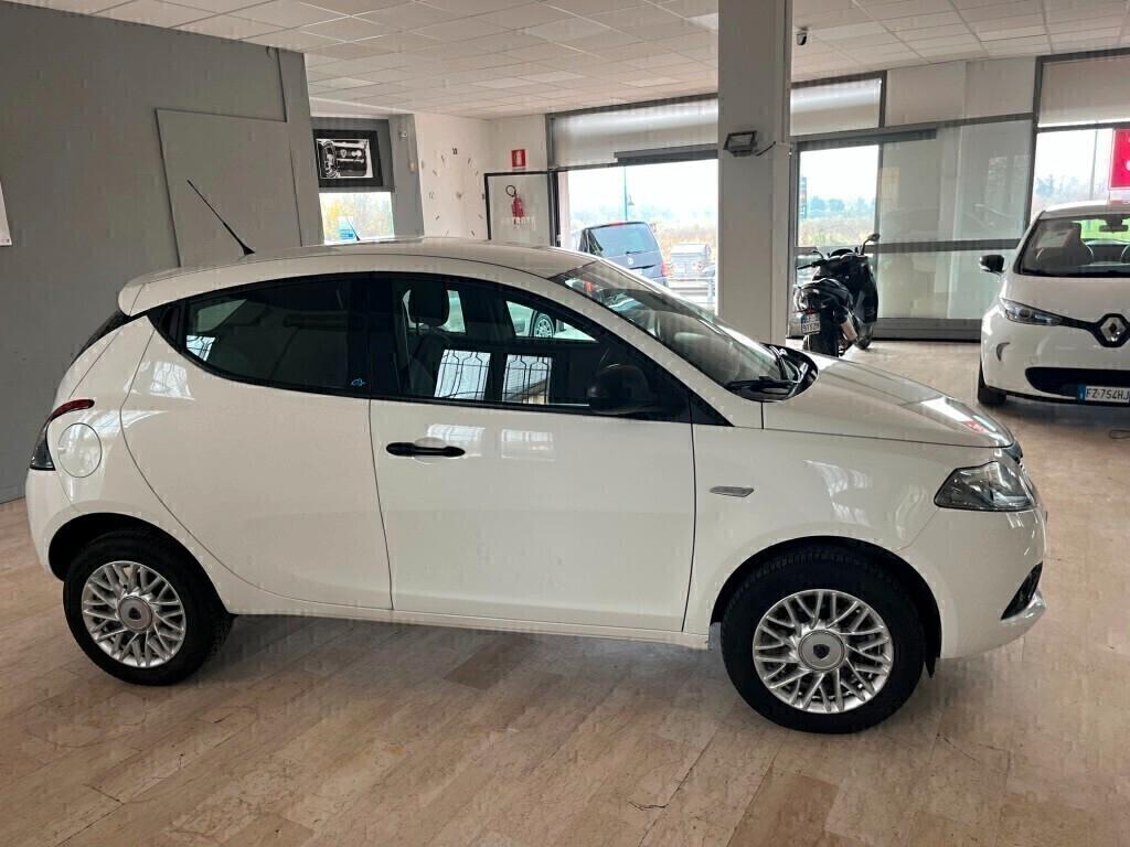 Lancia Ypsilon 0.9 YwinAir Metano