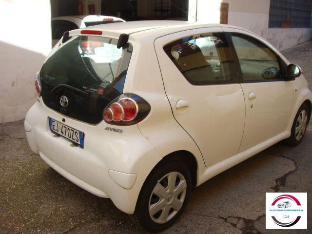 TOYOTA - Aygo - 1.0 12V VVT-i 5p. Sol Connect MMT
