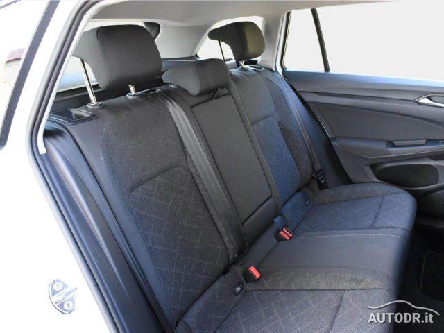 VOLKSWAGEN Golf Variant 2.0 TDI Life DSG Fari LED, App-Connect, ACC KM CER