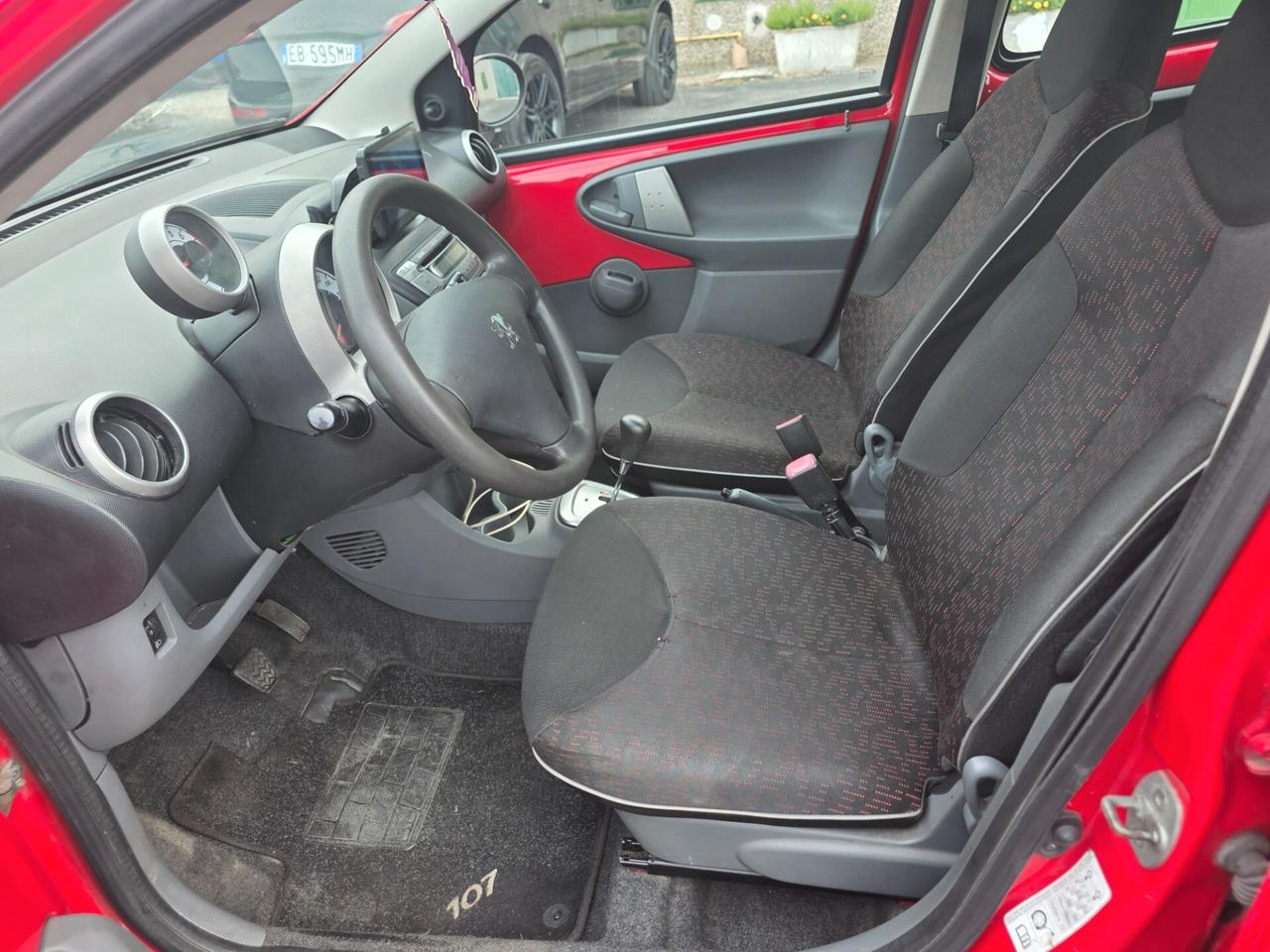 Peugeot 107 1.0 68CV 5p. Sweet Years