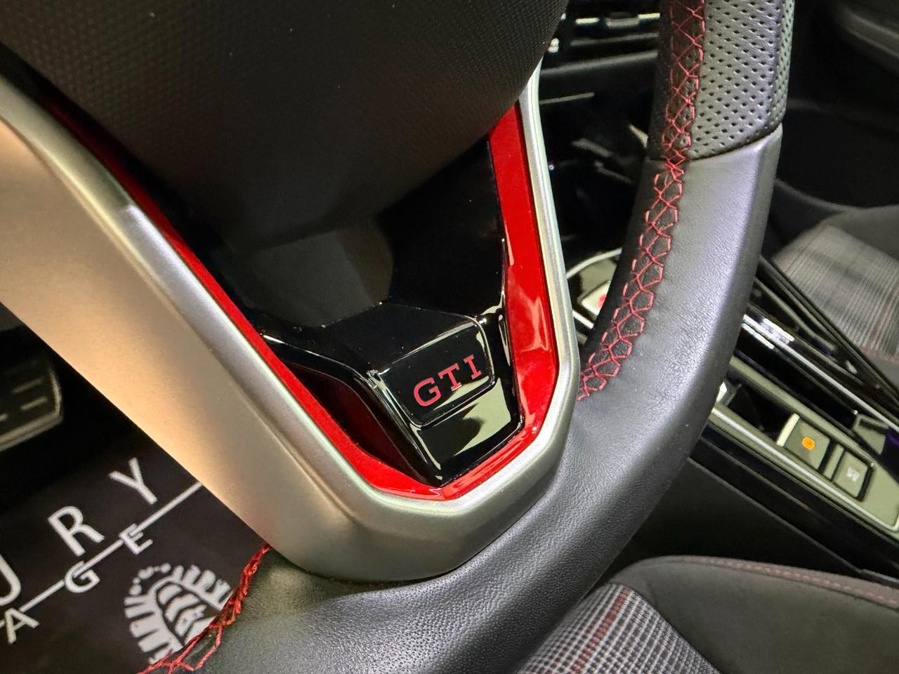 Volkswagen Golf 2.0 tsi GTI 265cv dsg