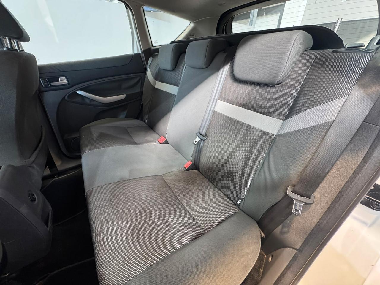 Ford Kuga Kuga+ 2.0 TDCi 140 CV 2WD DPF