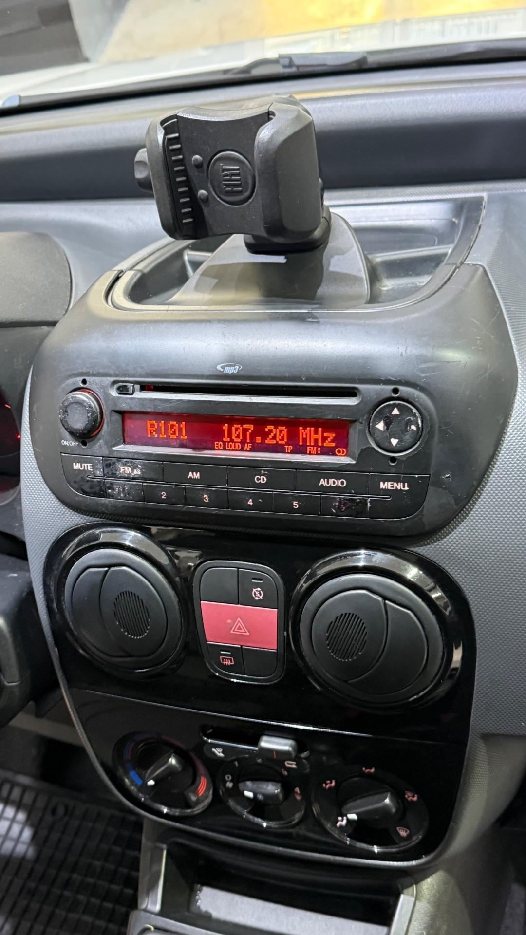 Fiat Qubo 1.3 MJT 75 CV Trekking